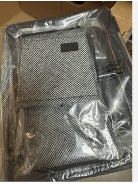 Periea Set of 4 Compact Cosmetic Set Storage-Gray Chevron-NEW-V90533